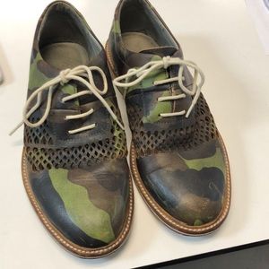Thorocraft Camo dress shoes size 42